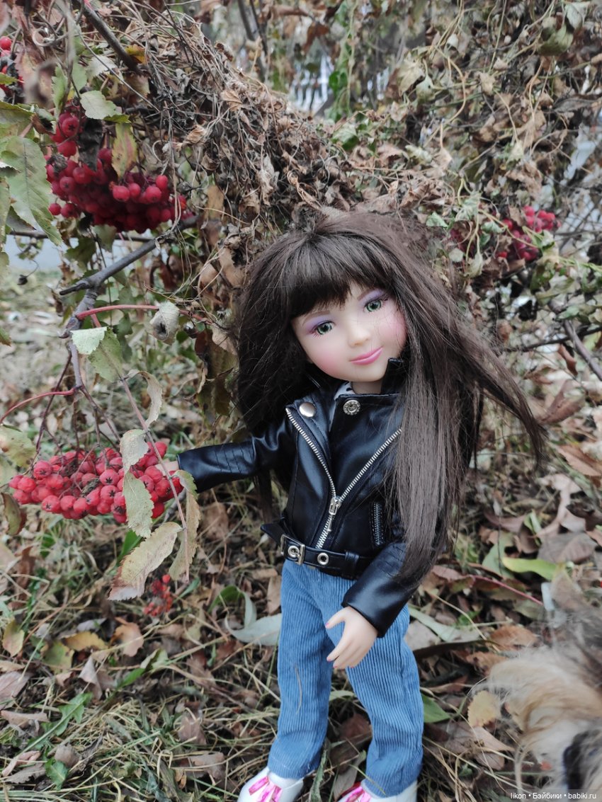 Осенняя прогулка Виктории Руби Рэд | Бэйбики Осенняя прогулка Виктории Руби Рэд (фото 5)