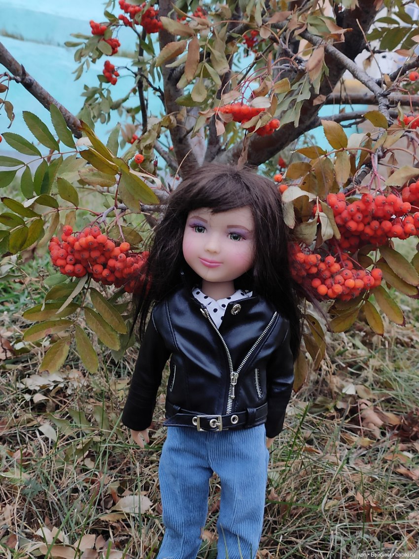Осенняя прогулка Виктории Руби Рэд | Бэйбики Осенняя прогулка Виктории Руби Рэд (фото 9)