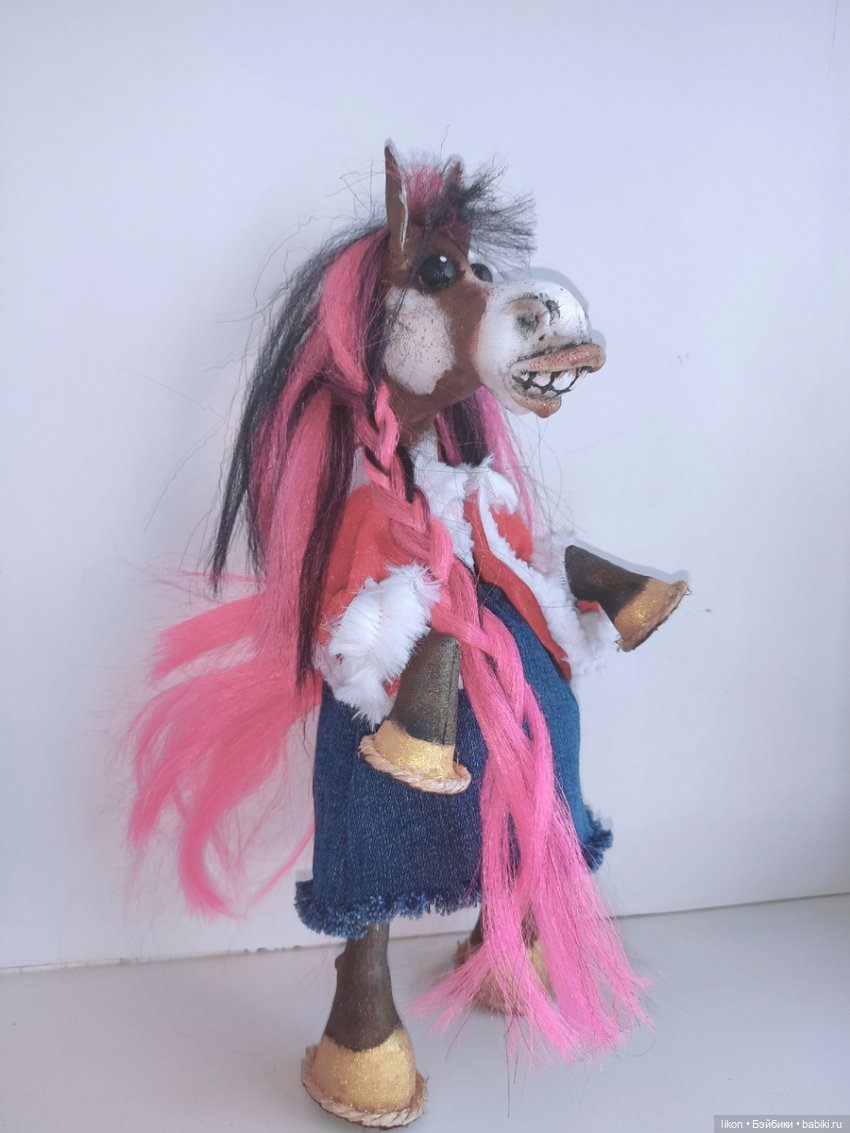 Конь в пальто. Или подготовка к Новому году