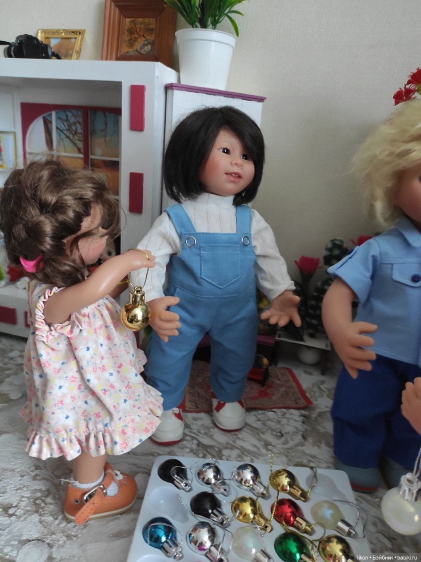 Прибрались, можно и елочку нарядить