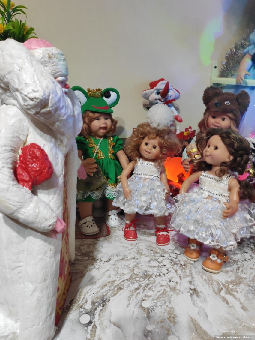 Новый год Еловой веткой снова в сказку манит нас. Скоро-скоро отсчитают стрелки свой волшебный час