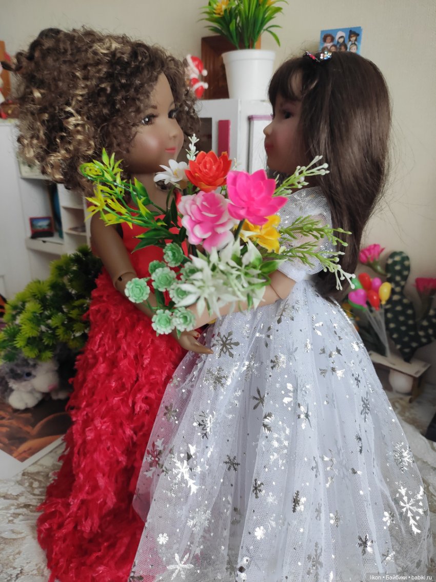 Куклы Руби Ред и 8 марта | Бэйбики Куклы Руби Ред и 8 марта — Куклы Ruby Red (Руби Ред) Fashion Friends: Siblies (фото 9)