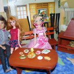 Мебелька для стандартных и нестандартных размерами куколок