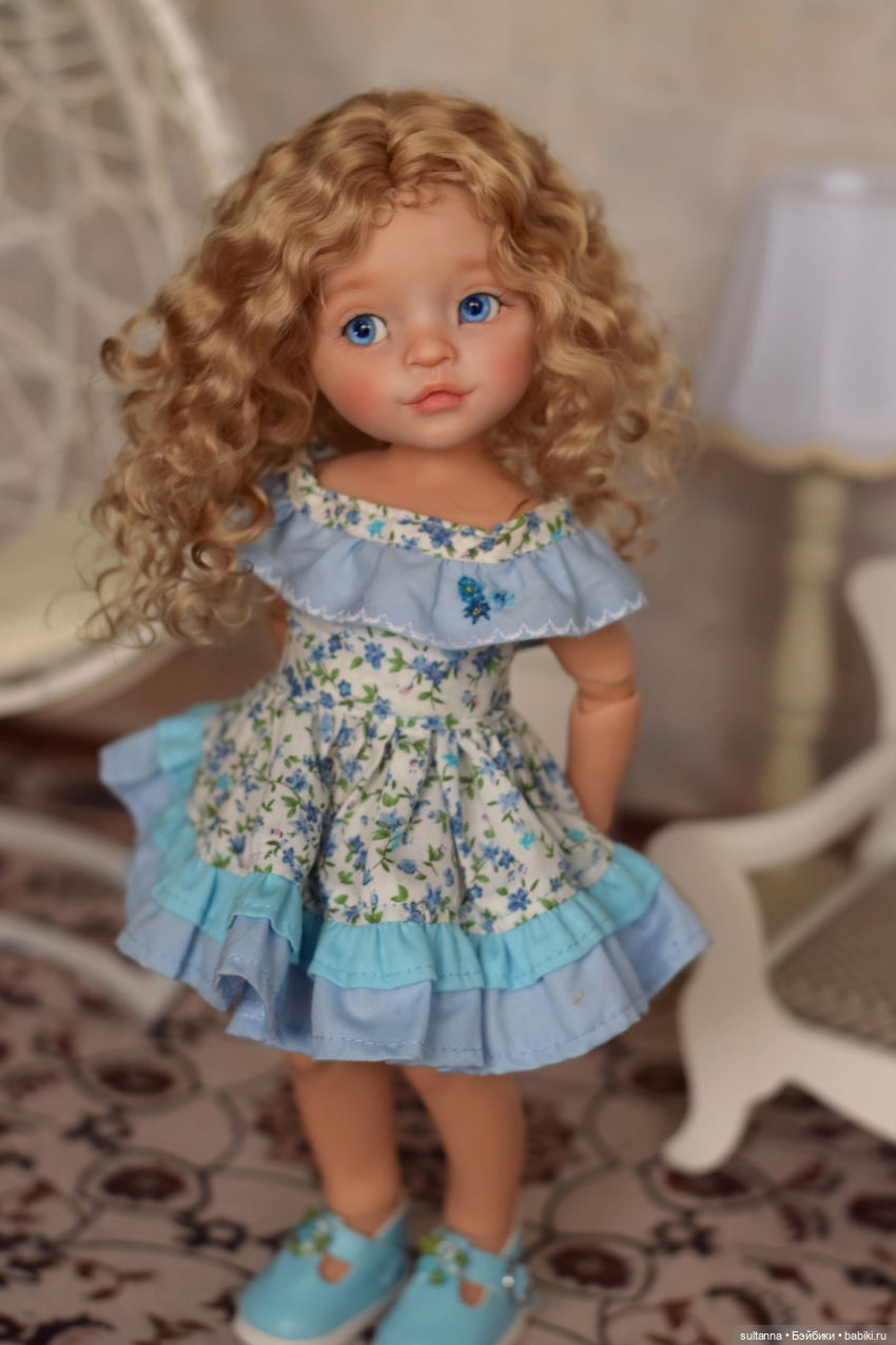 Паола Рейна с подвижными глазками