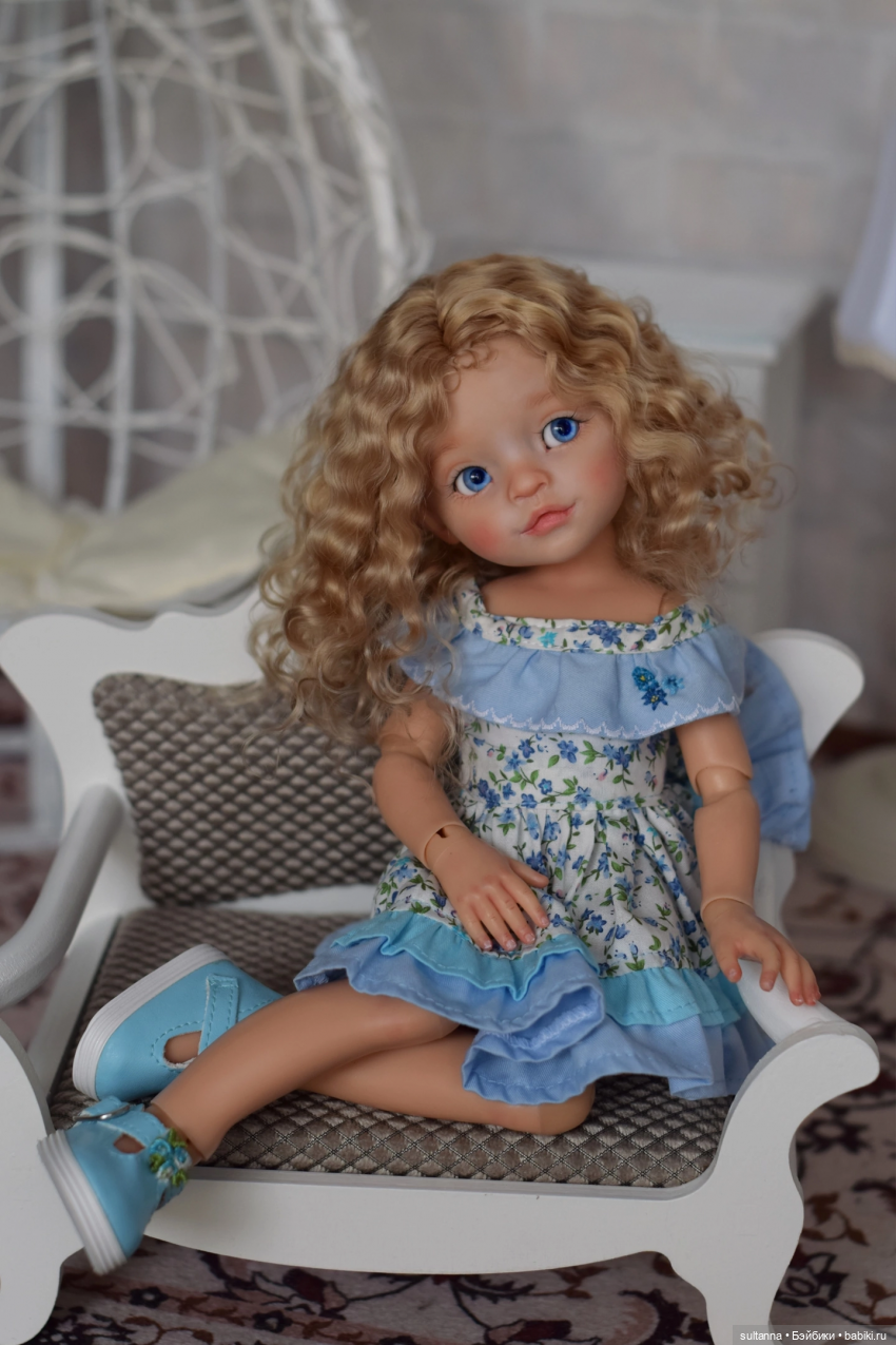 Паола Рейна с подвижными глазками