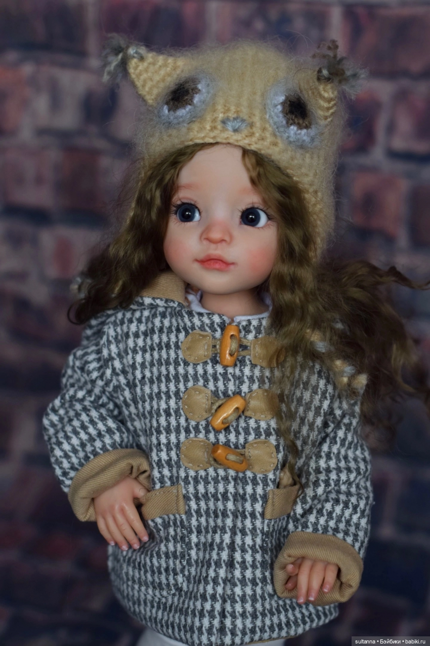 Паола Рейна с подвижными глазками