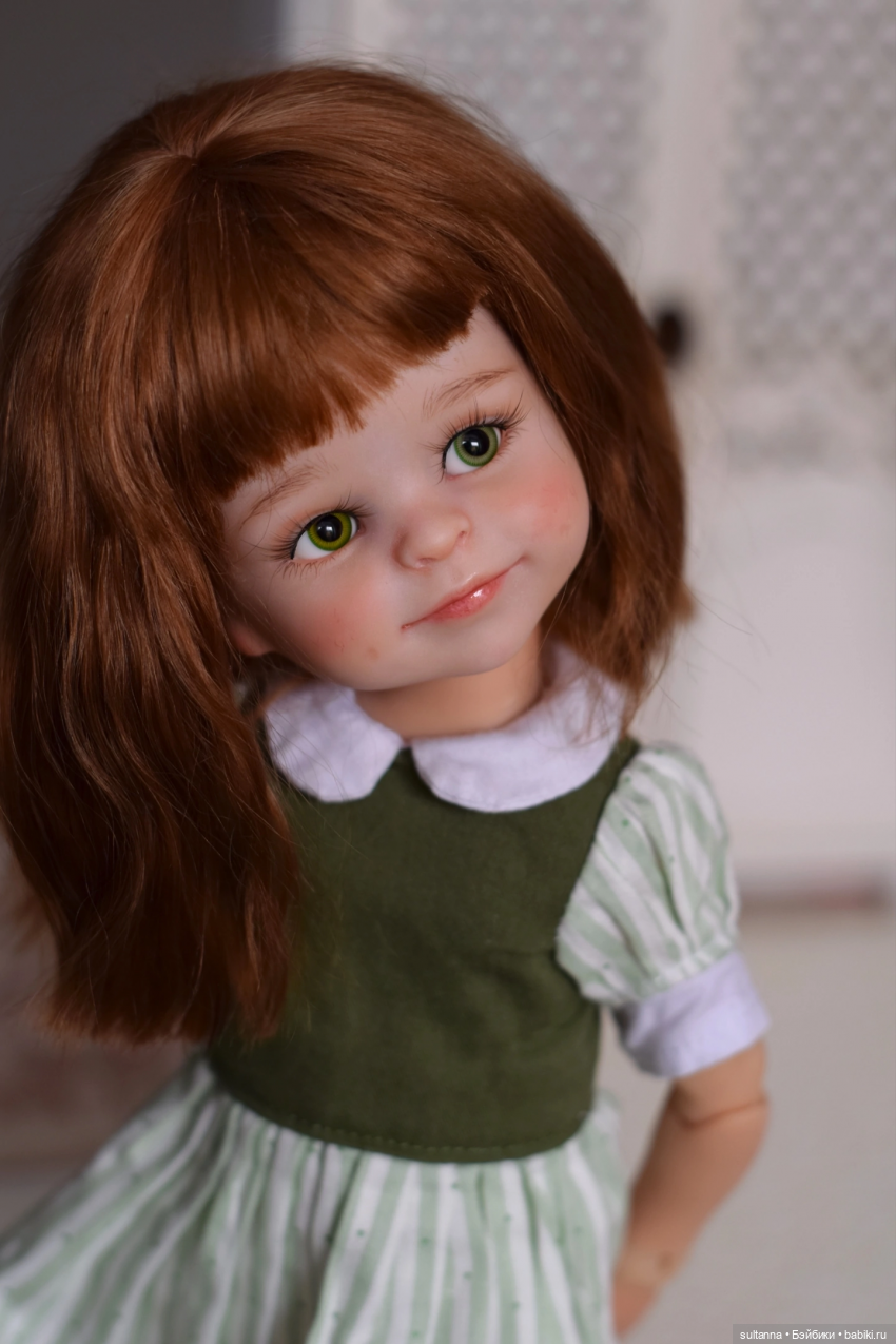 Паола Рейна с подвижными глазками