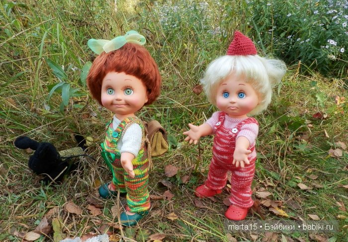 Ходит осень в нашем парке, Дарит осень всем подарки)) Сестрички фейсинки (Galoob Baby Face) на прогулке