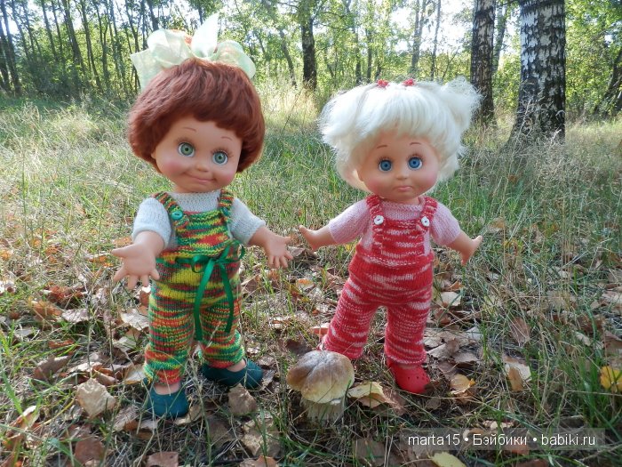 Ходит осень в нашем парке, Дарит осень всем подарки)) Сестрички фейсинки (Galoob Baby Face) на прогулке