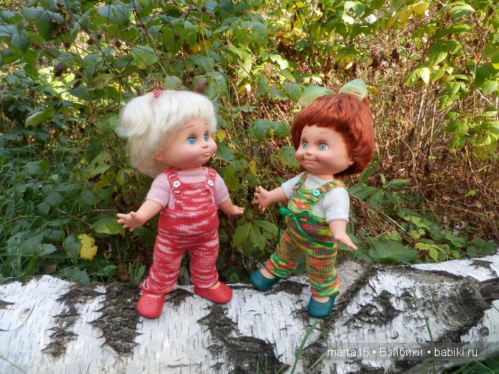 Ходит осень в нашем парке, Дарит осень всем подарки)) Сестрички фейсинки (Galoob Baby Face) на прогулке