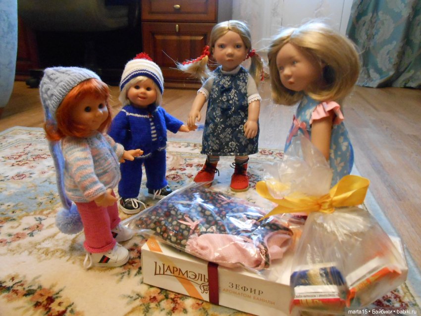 Сегодня праздник у девчат