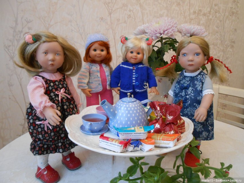 Сегодня праздник у девчат