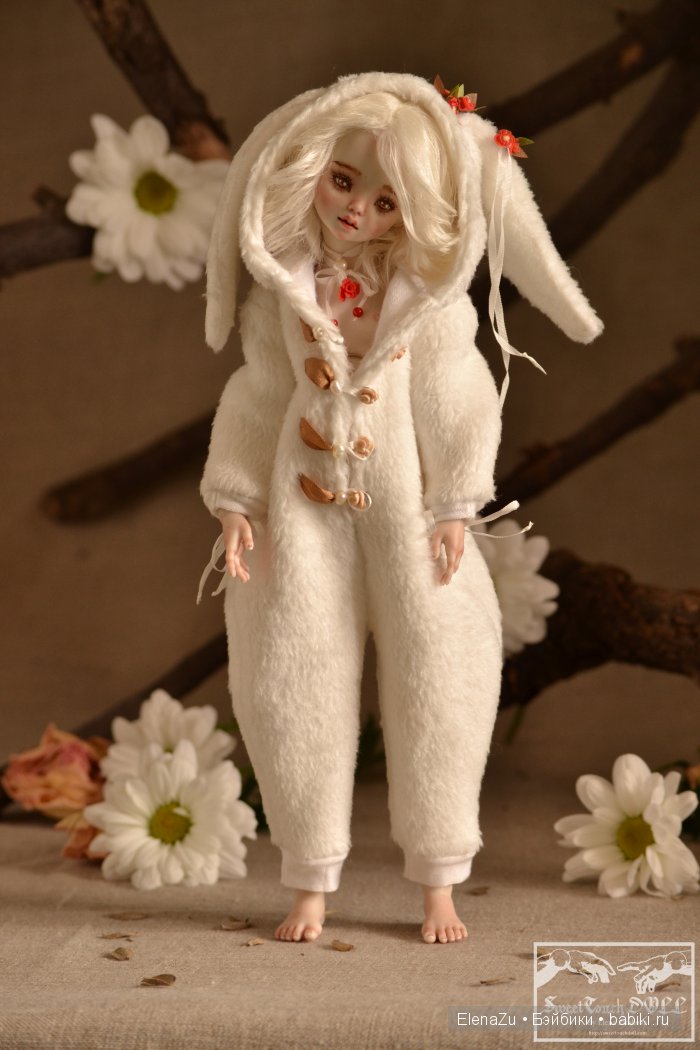 На этот раз - Зайка. Шарнирная фарфоровая кукла (фото 7)