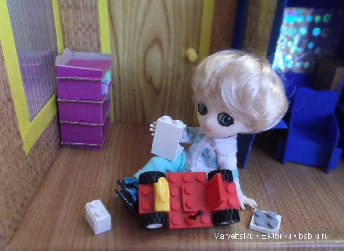 Малыши обитсу: Элиза и Элиас (фото 10)