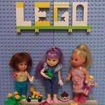 Lego – инструкции.  Часть 1 – Домик-угол, стол и стул, игрушки.