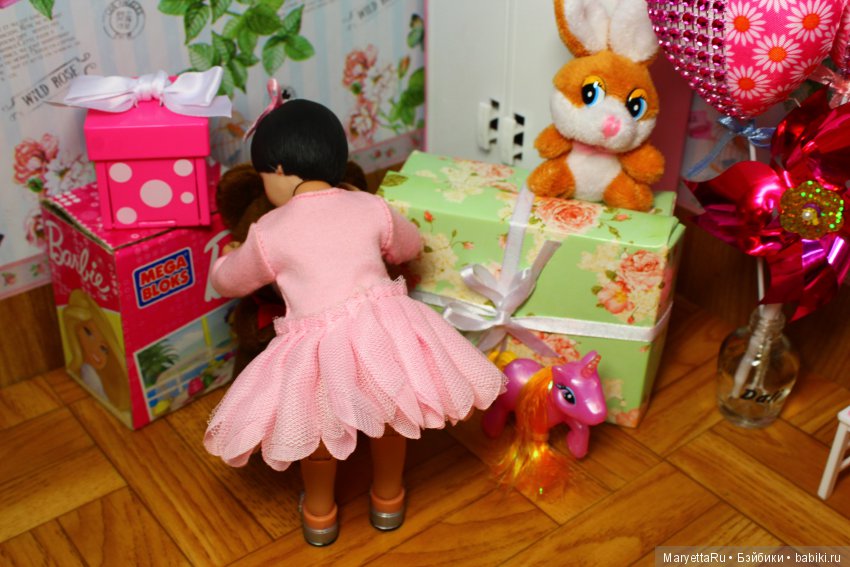 Какой подарок выберет 2-летняя дочка