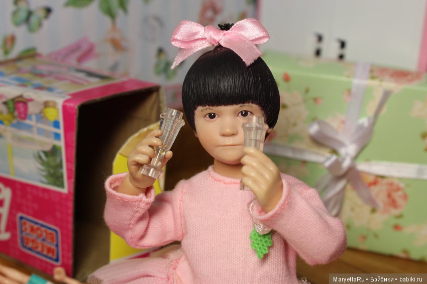 Какой подарок выберет 2-летняя дочка