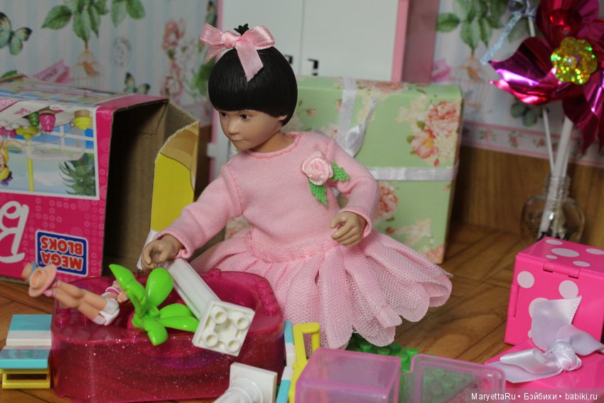 Какой подарок выберет 2-летняя дочка