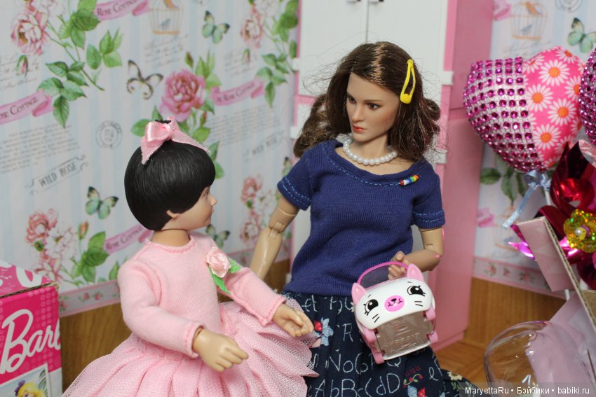 Какой подарок выберет 2-летняя дочка