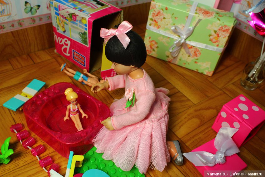 Какой подарок выберет 2-летняя дочка