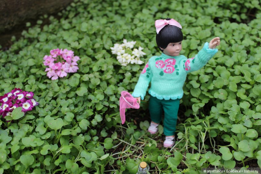 Мелоди и бабочка — Экшн