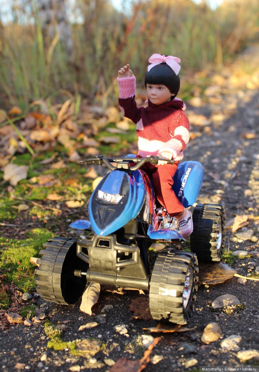 Мелоди и велосипеды — Экшн