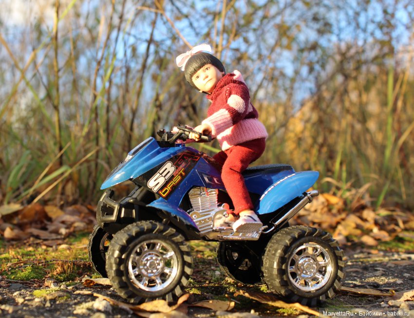 Мелоди и велосипеды — Экшн