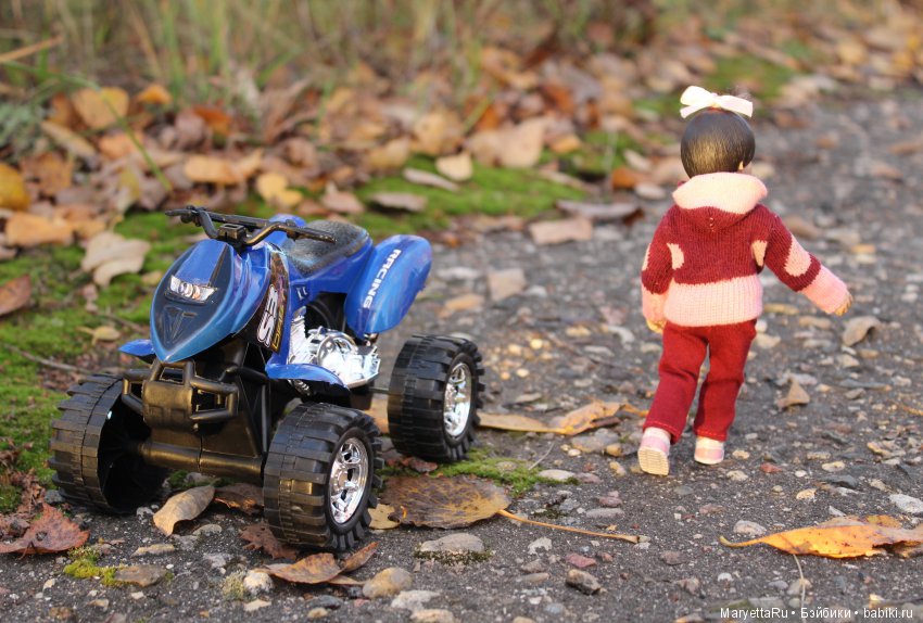 Мелоди и велосипеды — Экшн