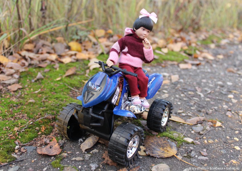 Мелоди и велосипеды — Экшн