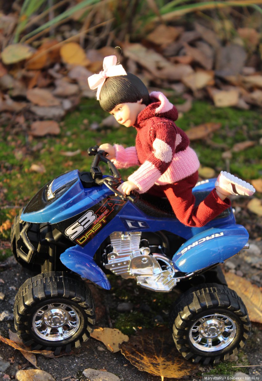 Мелоди и велосипеды — Экшн