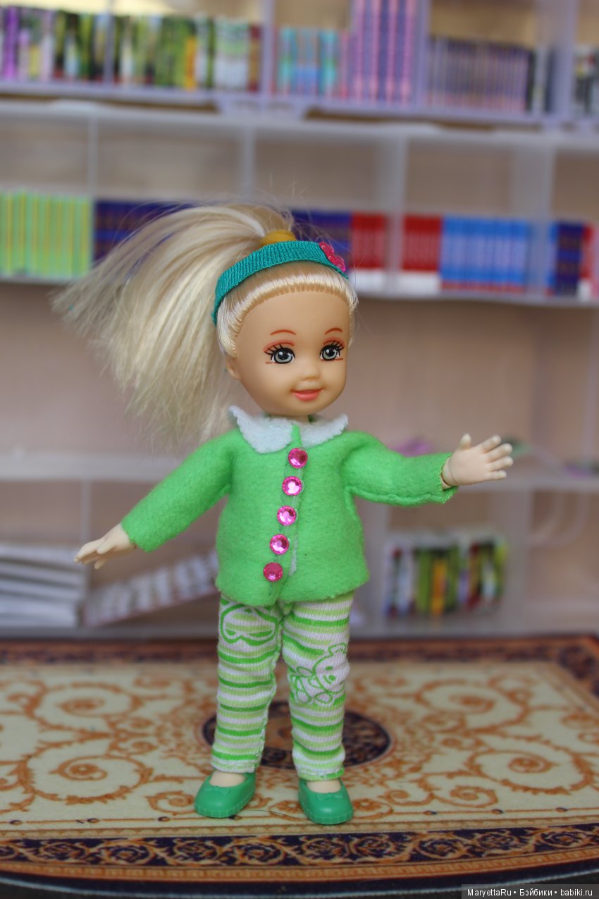 Дед Мороз и эльфы. Книжная мастерская