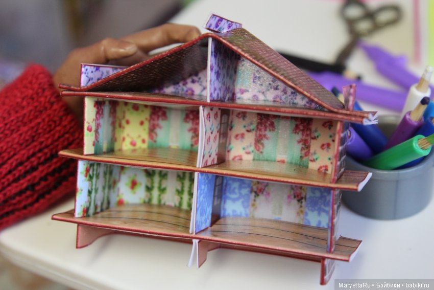 Дед Мороз и эльфы. Книжная мастерская