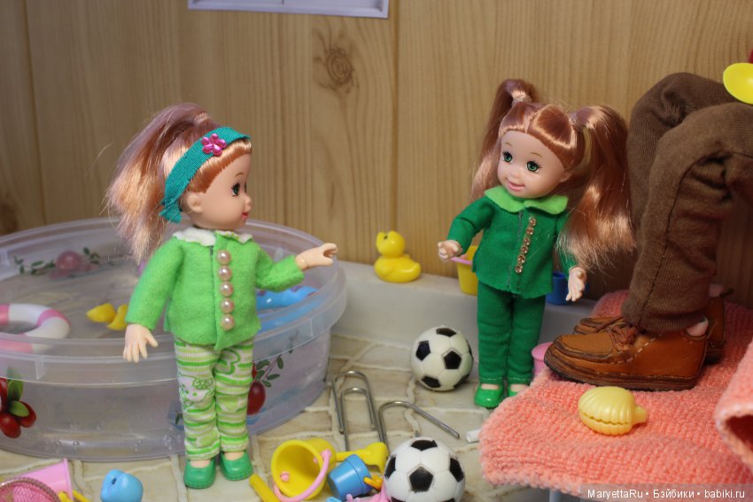 Дед Мороз и эльфы. Летний цех