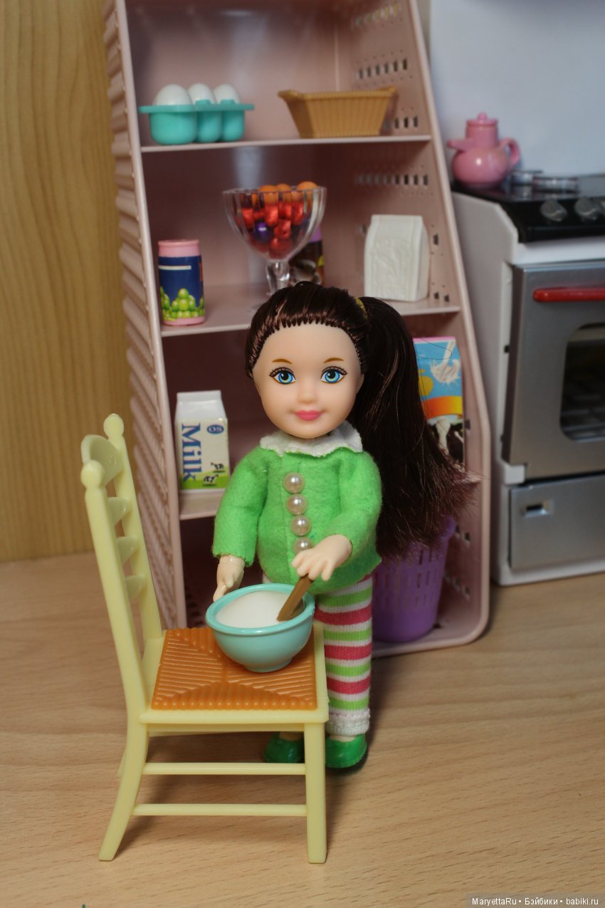 Дед Мороз и эльфы. Кондитерский цех