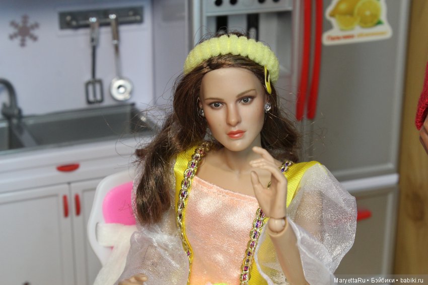 Дед Мороз и эльфы. Кондитерский цех