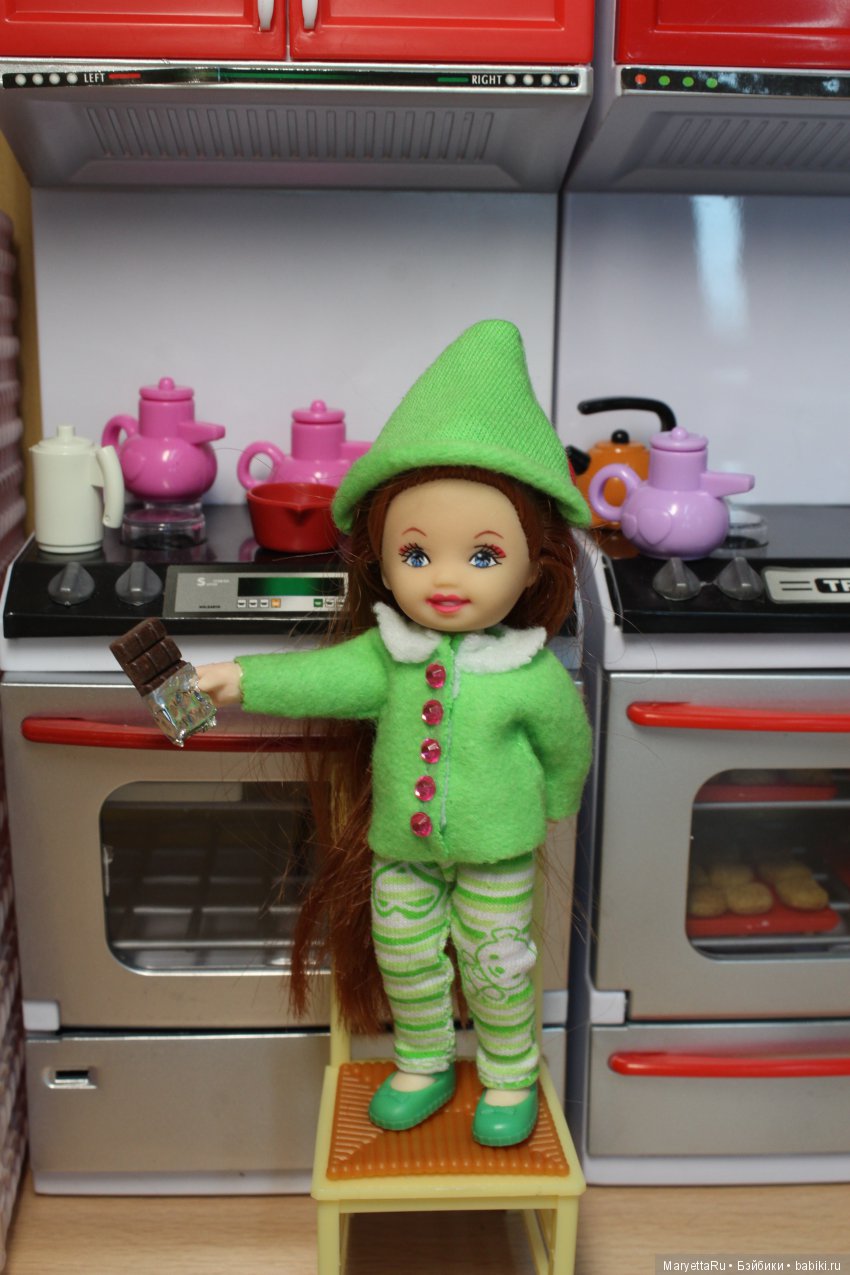 Дед Мороз и эльфы. Кондитерский цех