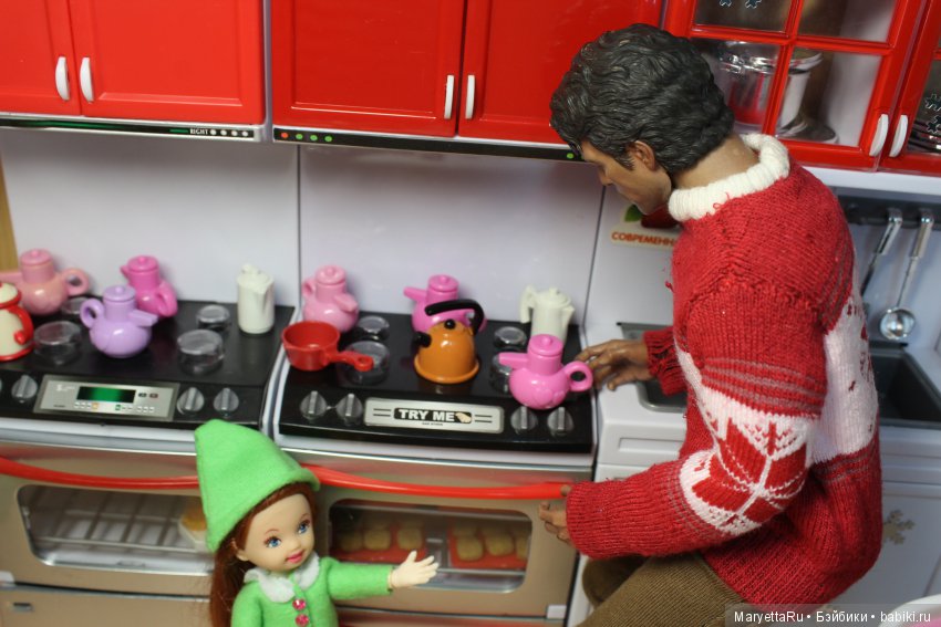 Дед Мороз и эльфы. Кондитерский цех