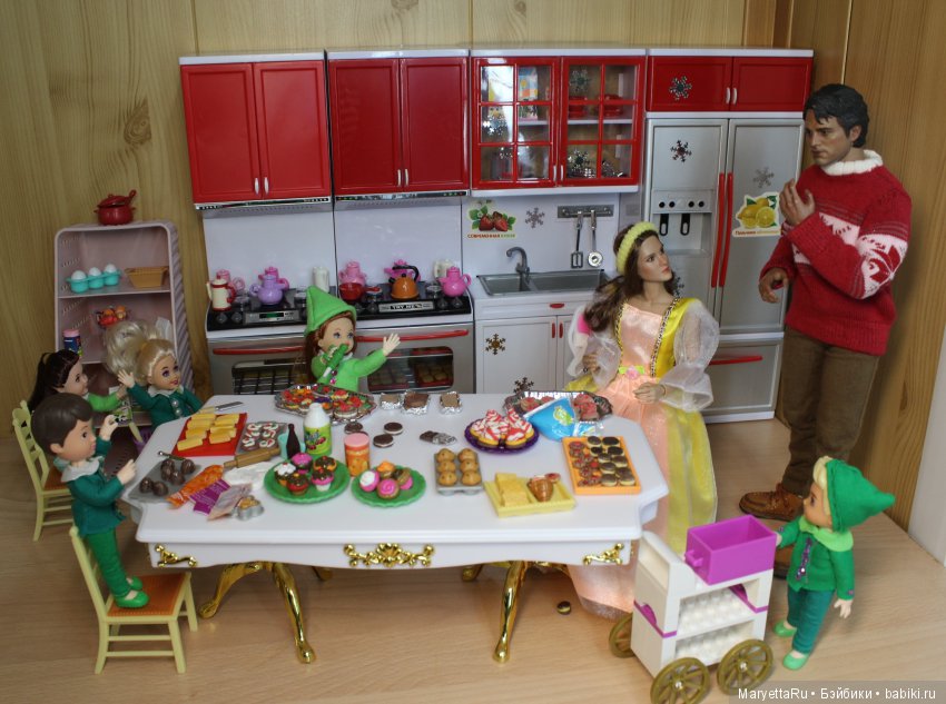 Дед Мороз и эльфы. Кондитерский цех