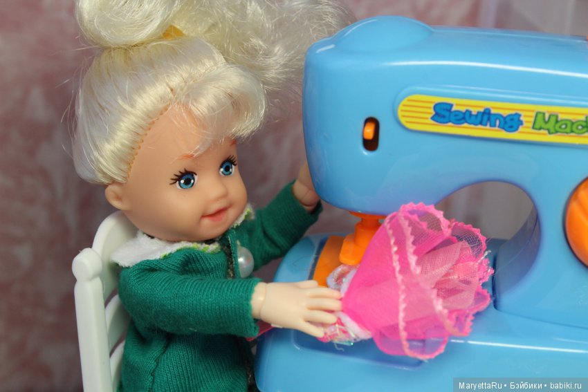 Дед Мороз и эльфы. Кукольный цех