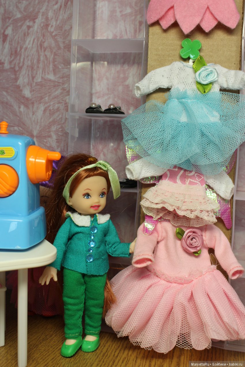 Дед Мороз и эльфы. Швейный цех