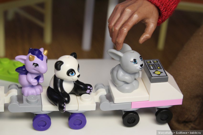 Дед Мороз и эльфы. Конструкторный цех