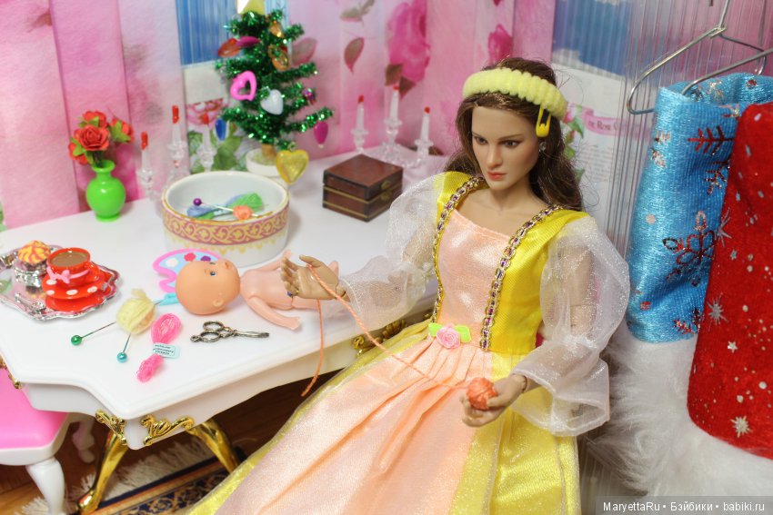 Дед Мороз и эльфы. Кукольный цех