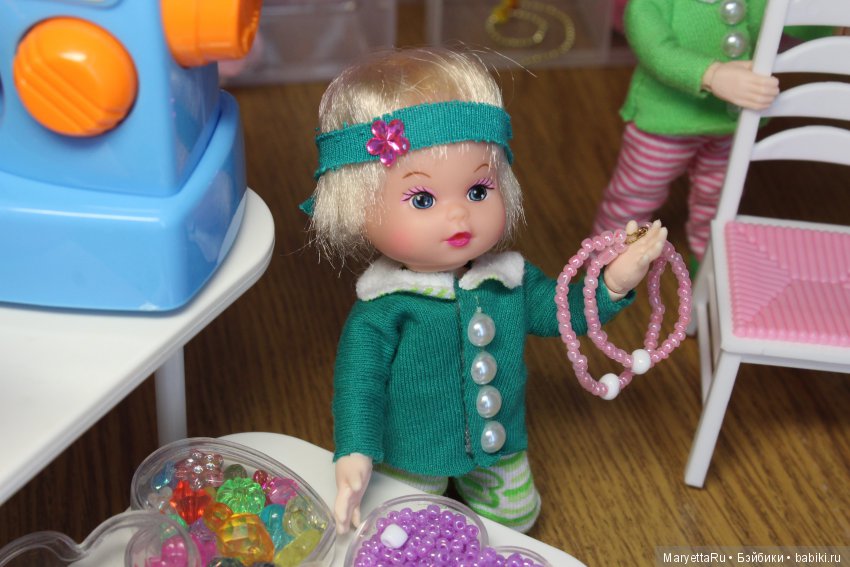 Дед Мороз и эльфы. Швейный цех (фото 5)