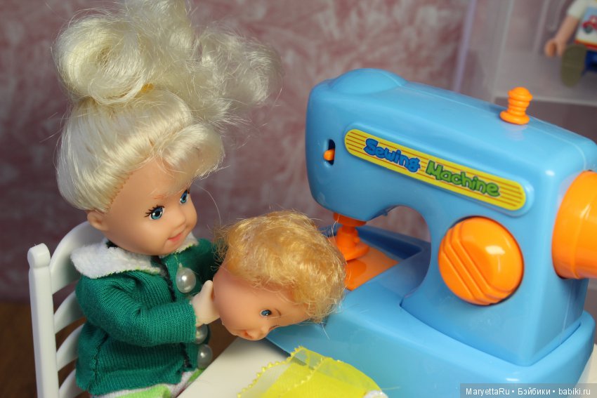 Дед Мороз и эльфы. Кукольный цех