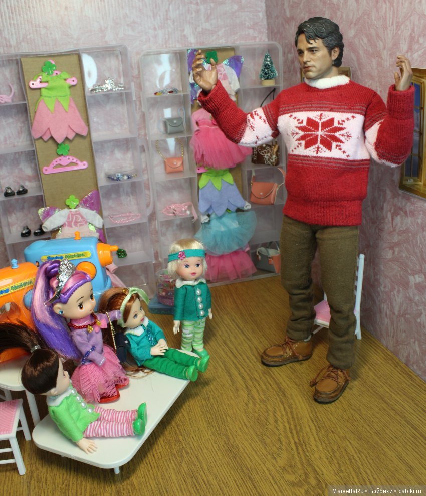 Дед Мороз и эльфы. Швейный цех