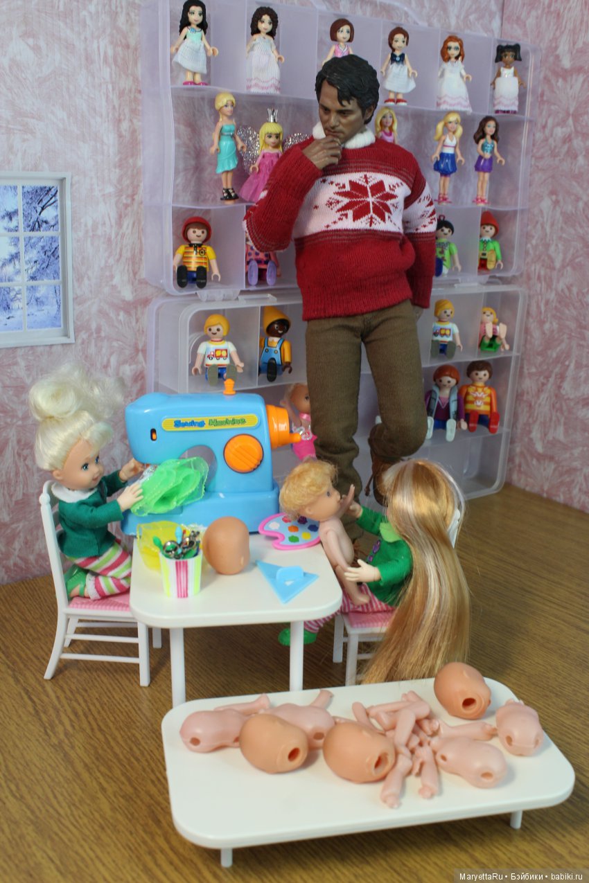 Дед Мороз и эльфы. Кукольный цех