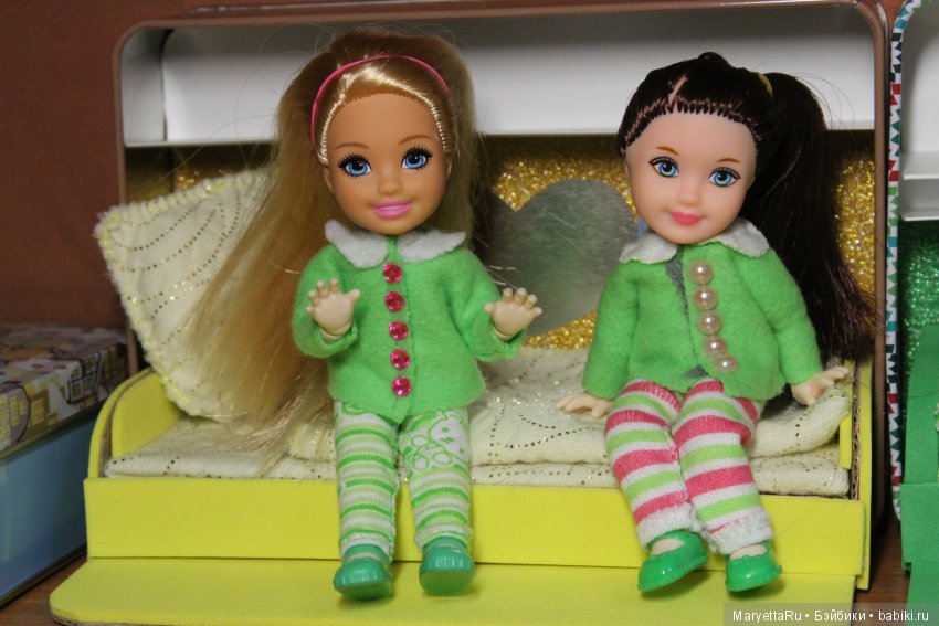 Дед Мороз и эльфы. Швейный цех (фото 2)