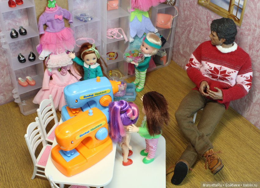 Дед Мороз и эльфы. Швейный цех