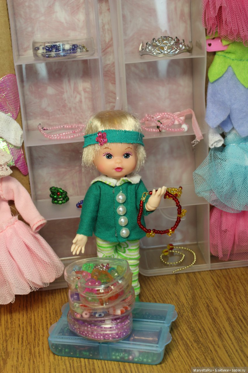 Дед Мороз и эльфы. Швейный цех