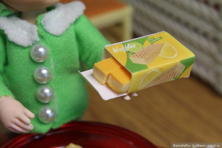 Дед Мороз и эльфы. Упаковочный цех